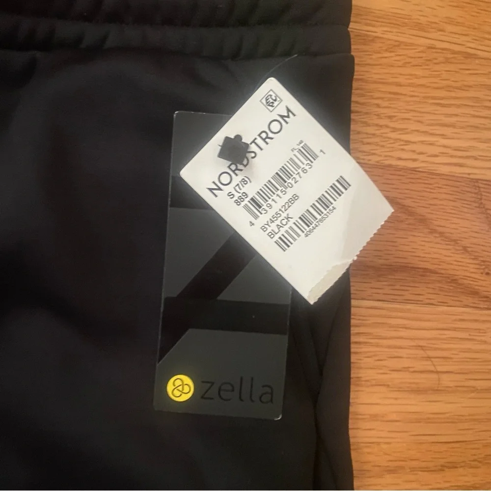 NWT! Zella Kids Classic Joggers (Size Small 7/8)